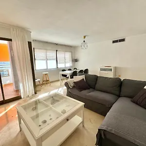 https://luminoso-piso-centro-de-marbella-a-50m-de-la-playa.1costadelsol.com